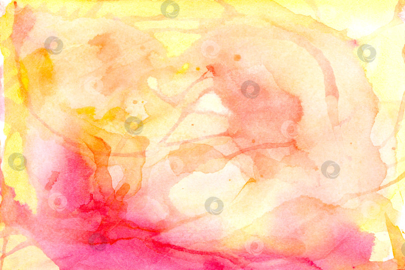 Скачать Абстрактная акварель, изображающая танец оттенков заката с розовыми и желтыми вкраплениями фотосток Ozero