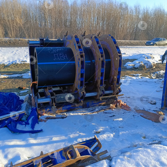 Скачать Оборудование для бурения в городской среде. фотосток Ozero