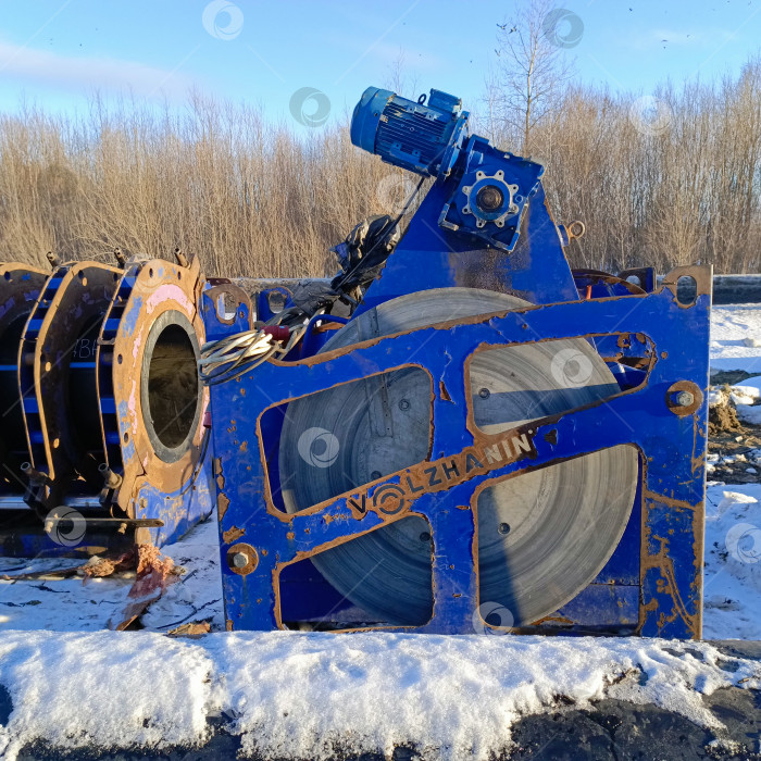 Скачать Оборудование для бурения в городской среде фотосток Ozero