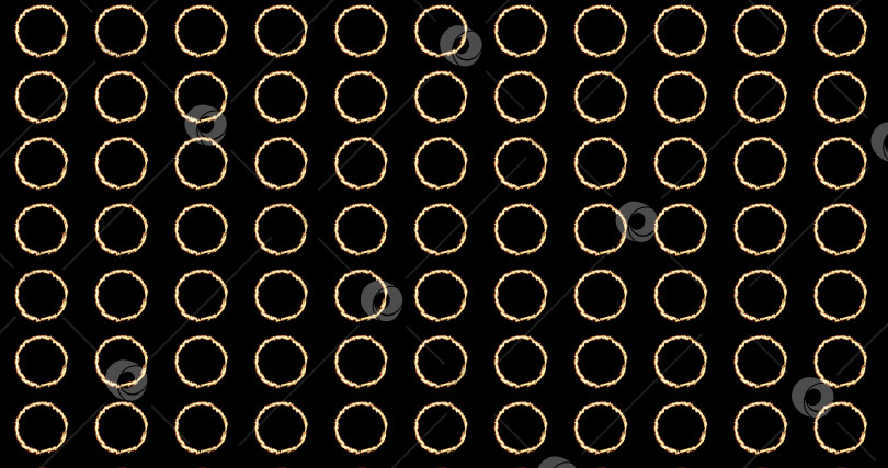 Скачать бесшовный узор огненно-желто-красного кольца на черном фоне. Абстрактный круг солнечного пламени. 3d изображение Постепенно появилось горящее огненное кольцо и постоянное горение по кругу фотосток Ozero