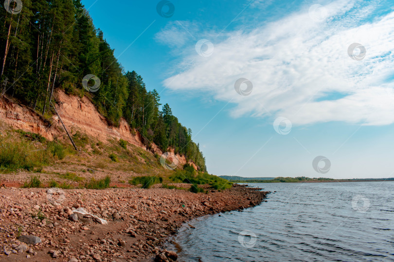 Скачать На берегу реки фотосток Ozero