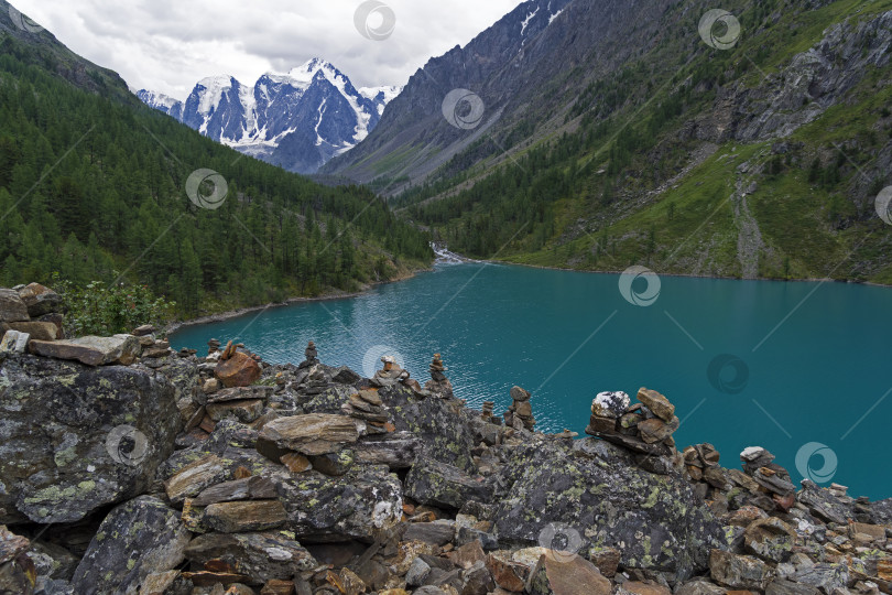 Скачать Горное озеро. Алтай, Россия. фотосток Ozero