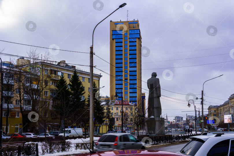 Скачать Городской пейзаж. Памятник А.В. Кольцову. Воронеж фотосток Ozero