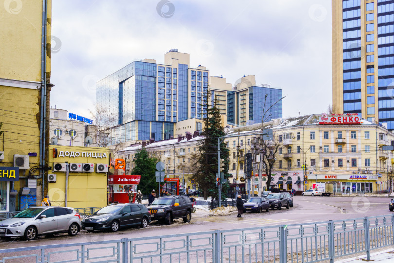 Скачать Здание бизнес-центра галереи Чижова. Воронеж фотосток Ozero