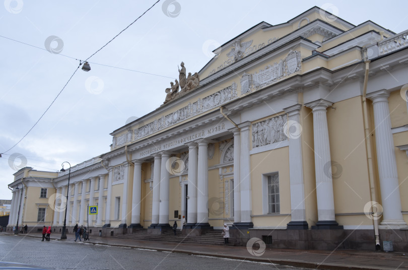 Скачать Санкт-Петербург, Россия – 02.04.2024: Здание Российского этнографического музея в Санкт-Петербурге фотосток Ozero