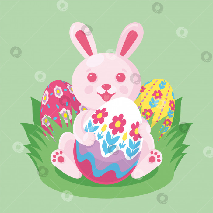 Скачать Милый розовый пасхальный кролик сидит на траве с крашеным яйцом в руках и двумя яйцами за спиной. Векторная иллюстрация, персонаж, открытка, плакат, эмблема, наклейка, принт для одежды фотосток Ozero