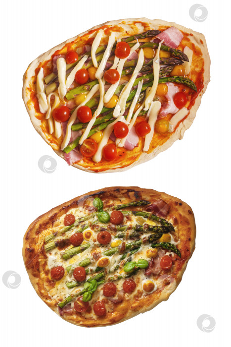 Скачать Пицца из сырой и приготовленной спаржи с беконом, выложенным сверху фотосток Ozero