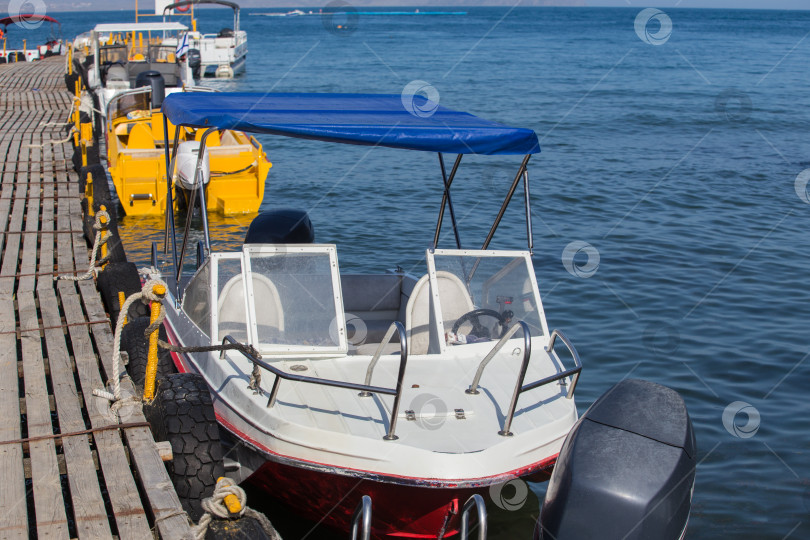 Скачать моторные лодки для морских прогулок фотосток Ozero
