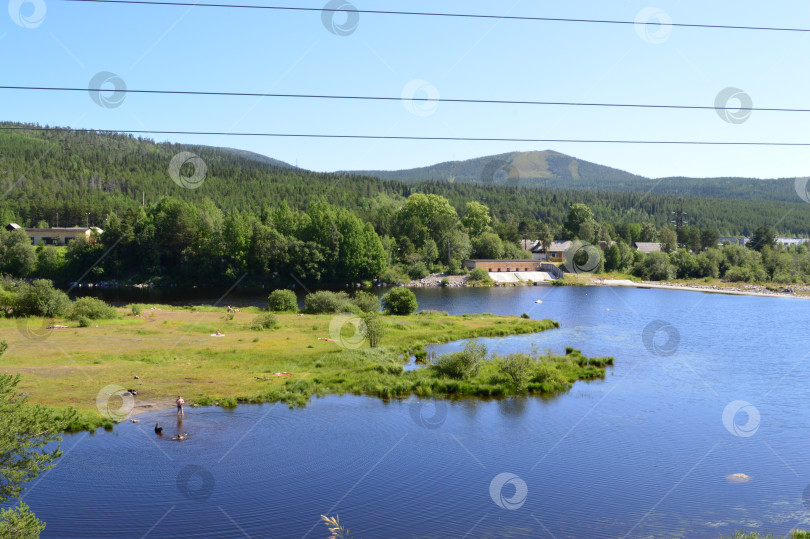 Скачать Россия, Кольский полуостров, город Кандалакша, июль 2014 года фотосток Ozero