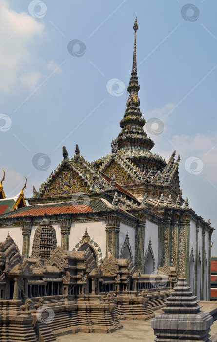 Скачать Здания на территории королевского дворца в Бангкоке. фотосток Ozero