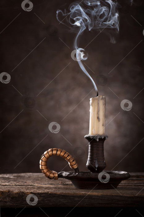 Скачать свеча с дымом фотосток Ozero