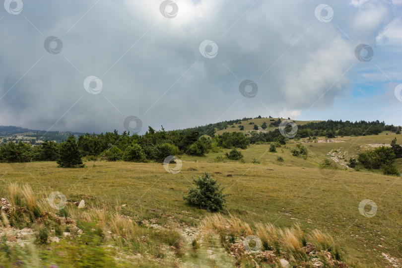 Скачать Высокогорный горный пейзаж. фотосток Ozero