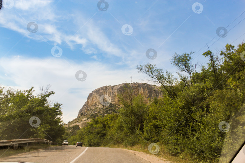 Скачать Дорога в горы. фотосток Ozero