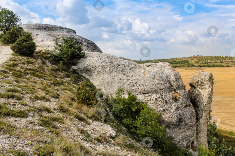 Скачать Округлые обрывы утеса. фотосток Ozero