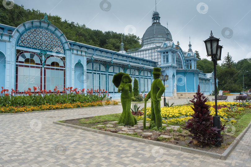 Скачать Пушкинская галерея в курортном парке города Железноводска, Россия - 7 августа 2021 года фотосток Ozero