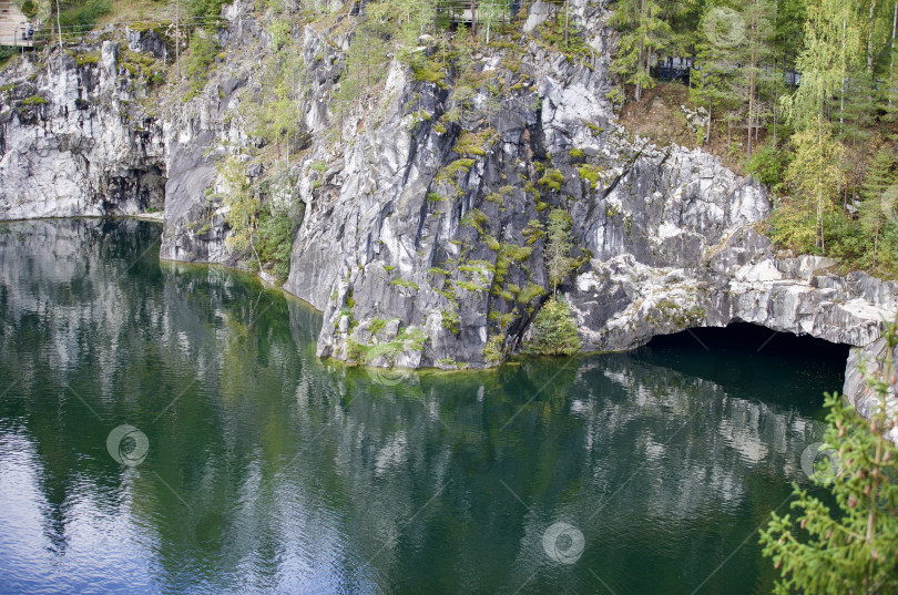 Скачать Парк отдыха горная рускеала, мраморный карьер, Карелия. фотосток Ozero