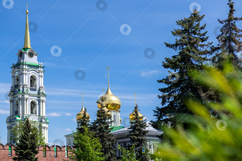 Скачать Каменная крепость в центре Тулы - это Тульский кремль. Успенский собор. Россия. Тула. фотосток Ozero