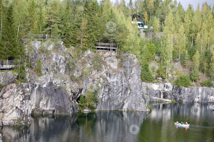 Скачать Парк отдыха горная рускеала, мраморный карьер, Карелия. фотосток Ozero