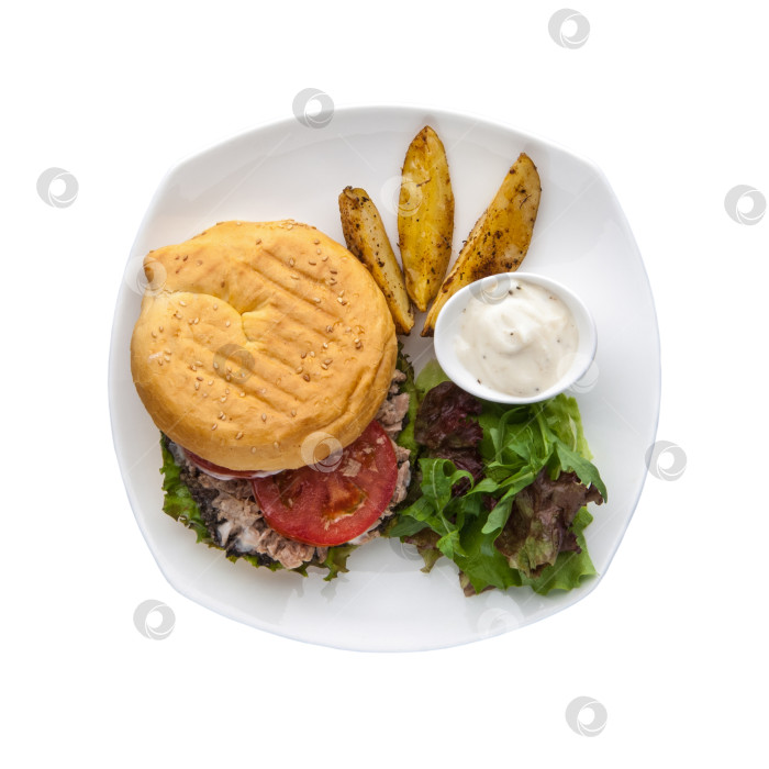 Скачать гамбургер на белой тарелке фотосток Ozero