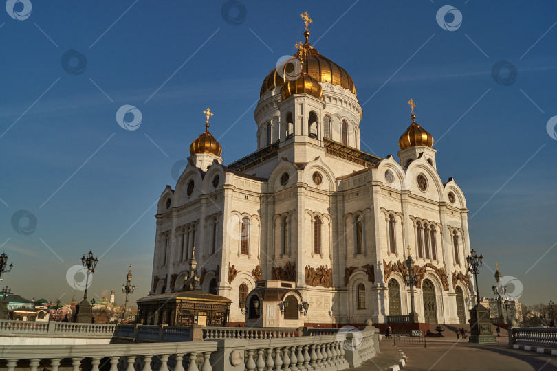 Скачать Москва, Россия - 25 октября 2014 года: Храм Христа Спасителя. фотосток Ozero