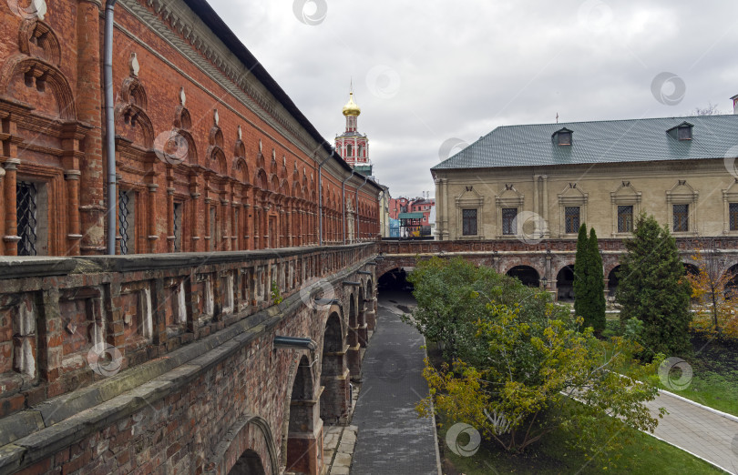Скачать Высокий монастырь Святого Петра. Москва, Россия. фотосток Ozero