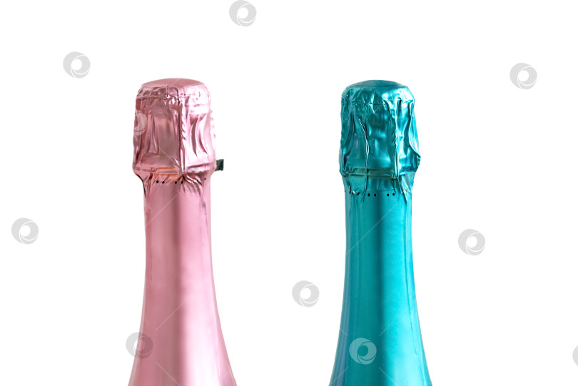 Скачать горлышки бутылок из-под шампанского, обернутые цветной фольгой фотосток Ozero