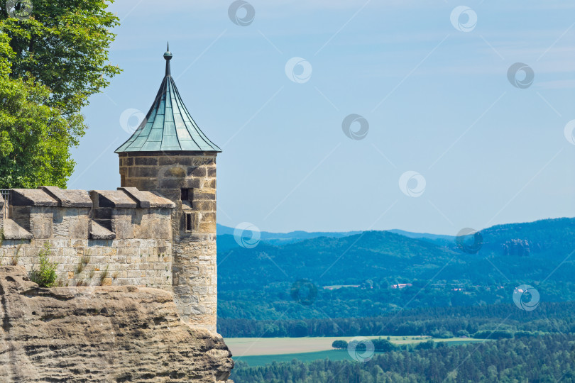 Скачать Сторожевая башня замка фотосток Ozero