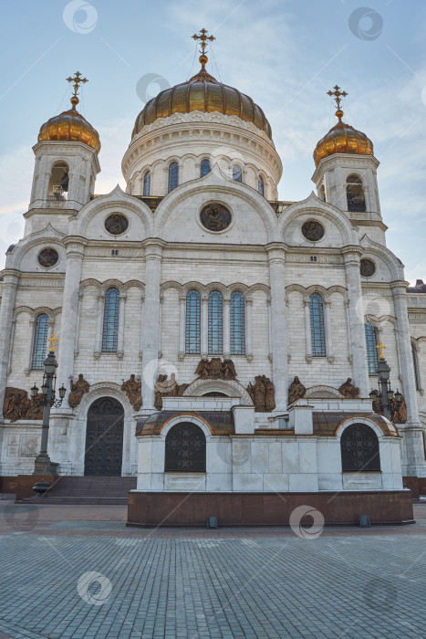 Скачать Москва, Россия - 25 октября 2014 года: Храм Христа Спасителя. фотосток Ozero