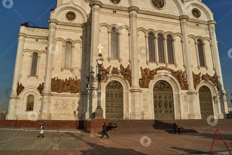 Скачать Москва, Россия - 25 октября 2014 года: Храм Христа Спасителя. фотосток Ozero