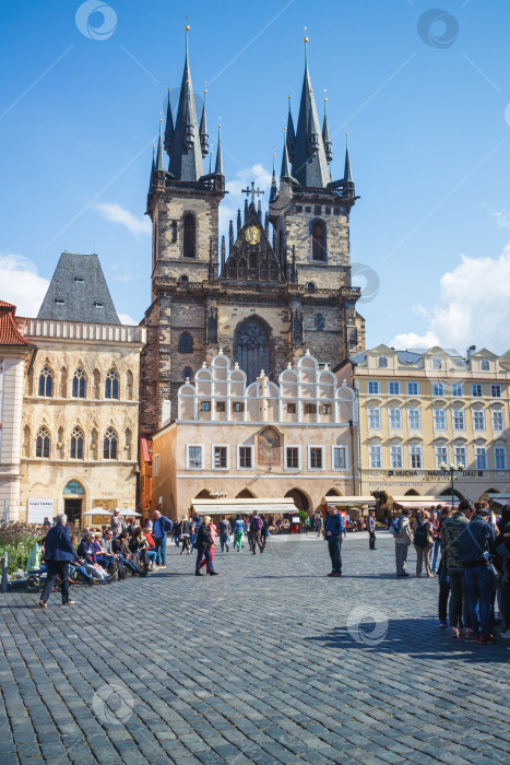 Скачать Церковь Пресвятой Богородицы перед Тыном на Староместской площади в Праге фотосток Ozero