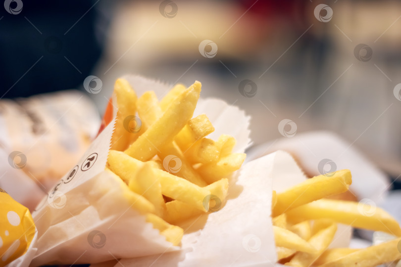 Скачать Беларусь, Минск - 29 ноября 2023 года: Картофель фри в Burger King фотосток Ozero