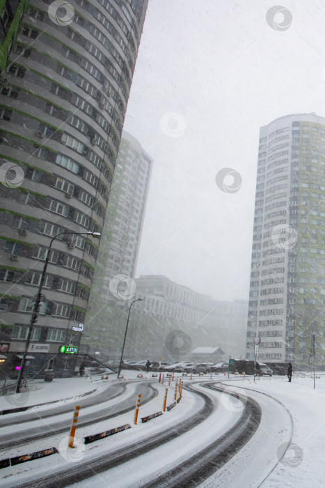 Скачать Беларусь, Минск - 07 февраля, Метель на улицах города фотосток Ozero