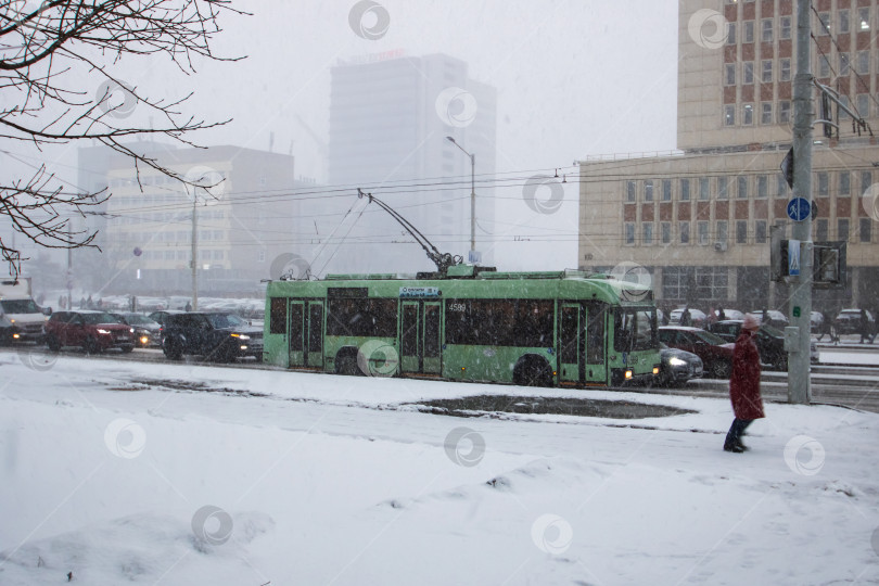 Скачать Беларусь, Минск - 07 февраля, Метель на улицах города фотосток Ozero