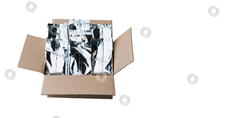 Скачать Пакеты для упаковки в фольгу упаковываются в коробку фотосток Ozero