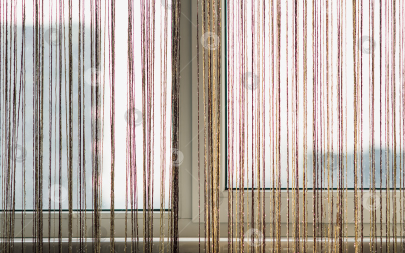 Скачать Декоративные занавески на окне в спальне фотосток Ozero