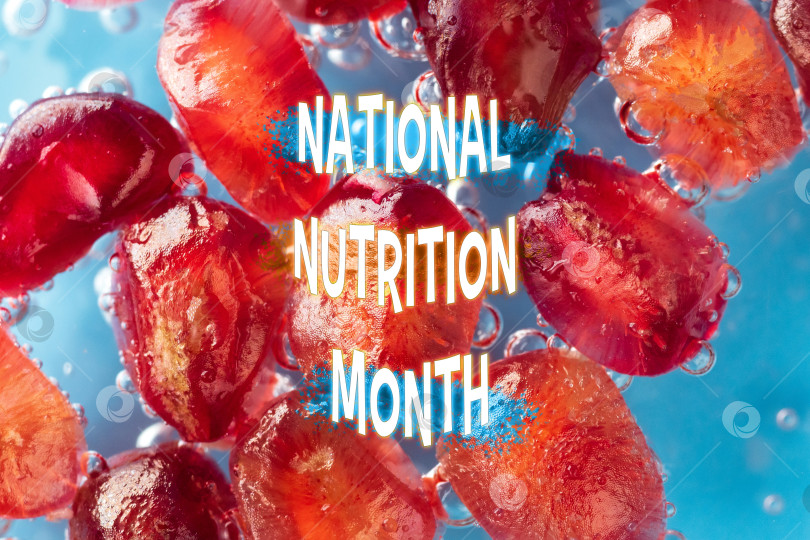 Скачать Празднование Национального месяца здорового питания среди ярких фруктов и пузырьков фотосток Ozero