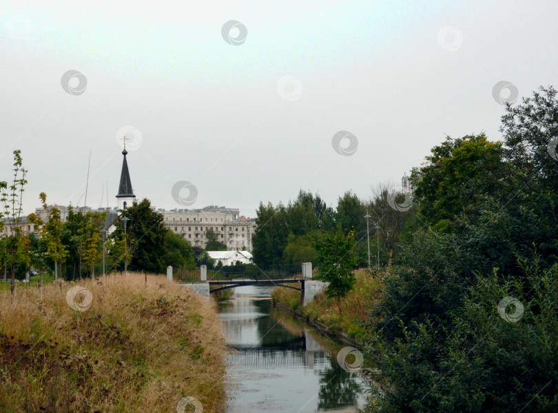 Скачать Мост и купол церкви фотосток Ozero