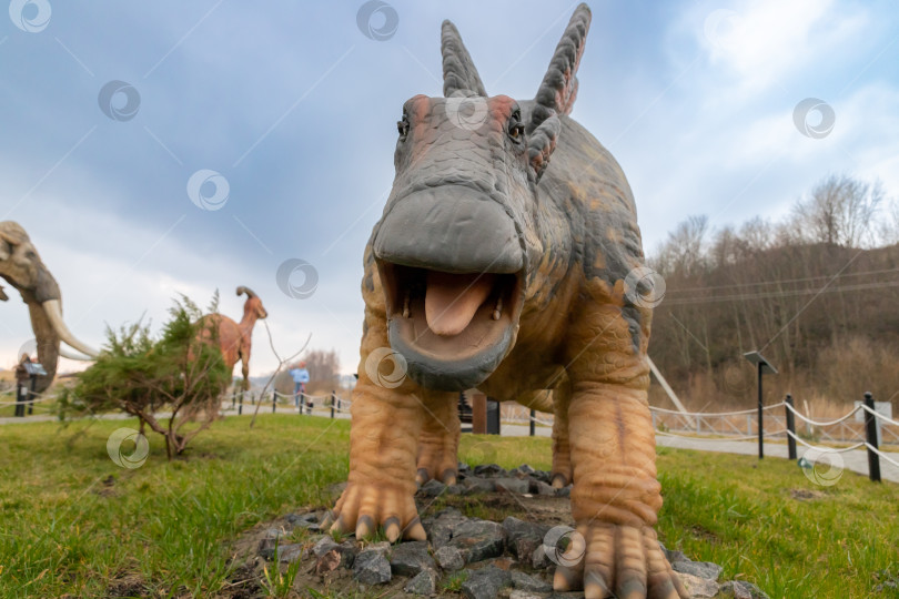 Скачать Стегозавр в Динопарке Янтарного фотосток Ozero