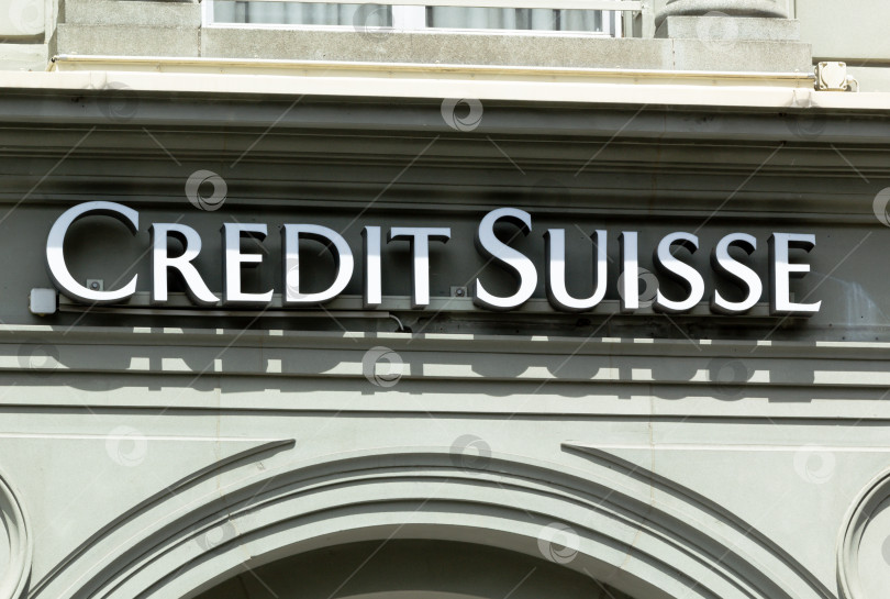 Скачать Знак Credit Suisse фотосток Ozero