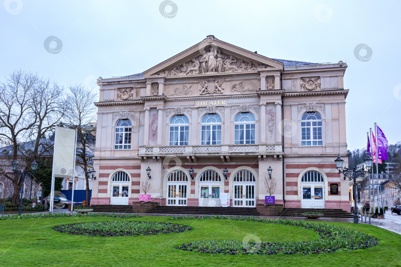 Скачать Городской театр Баден-Бадена в Баден-Вюртемберге, Германия фотосток Ozero