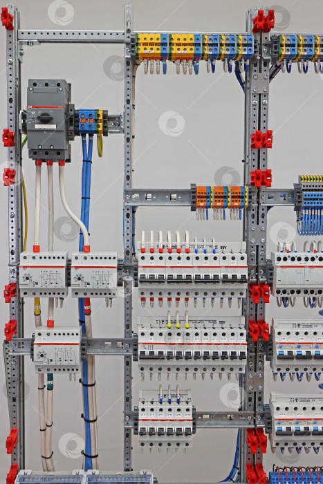 Скачать Электрический распределительный щит фотосток Ozero