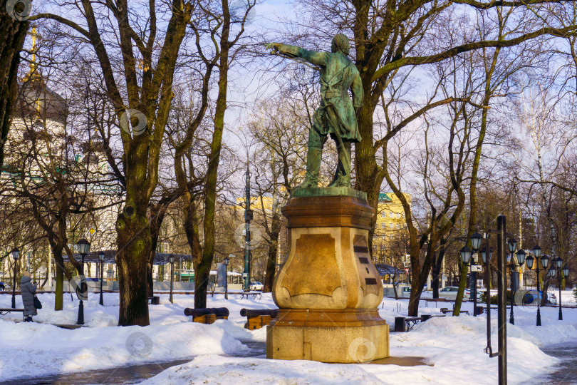 Скачать Автор Петру И. Петровский сквер. Воронеж фотосток Ozero