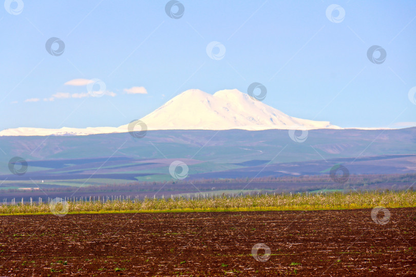 Скачать Прекрасный горный пейзаж фотосток Ozero