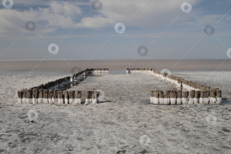 Скачать Солёное озеро Эльтон  в Волгоградской области. фотосток Ozero