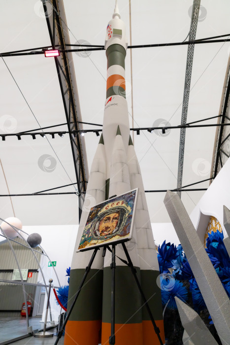 Скачать Ракета Союз и Гагарин фотосток Ozero
