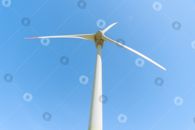 Скачать лопасти ветряной турбины, вид снизу фотосток Ozero