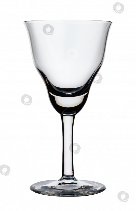Скачать Фигурный пустой бокал для вина из-под хереса, выделенный на белом фоне фотосток Ozero