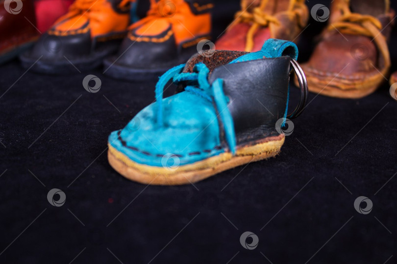 Скачать Сувенирная обувь фотосток Ozero