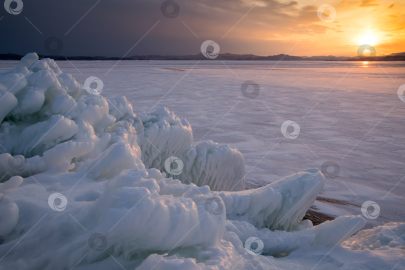 Скачать На закате. фотосток Ozero