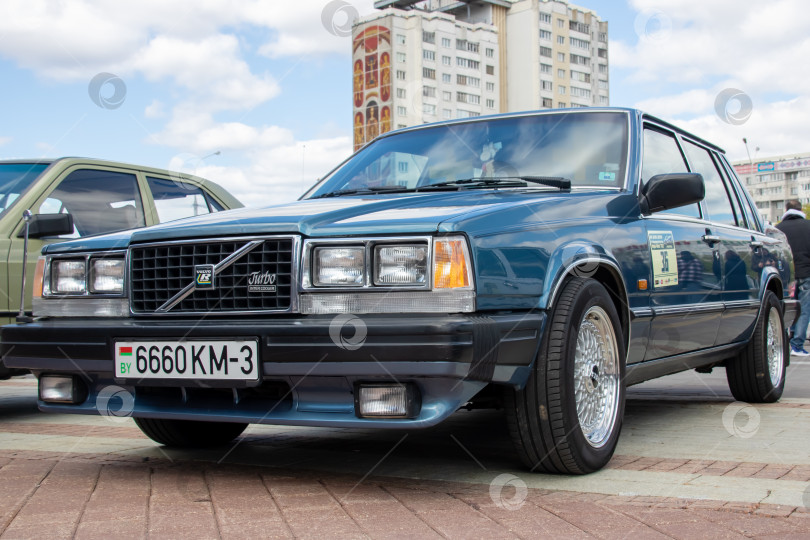 Скачать Беларусь, Минск - 16 мая 2023 года: Винтажный автомобиль Volvo фотосток Ozero